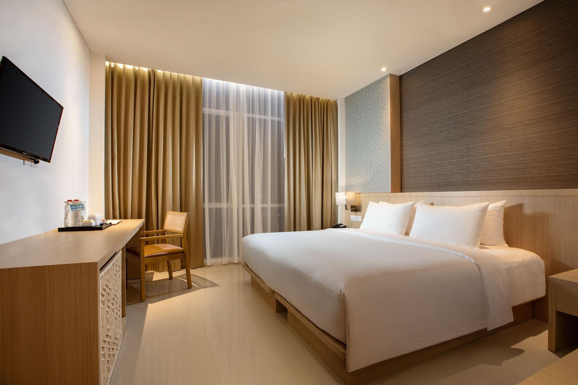 Hotel Santika Gresik Esterno foto