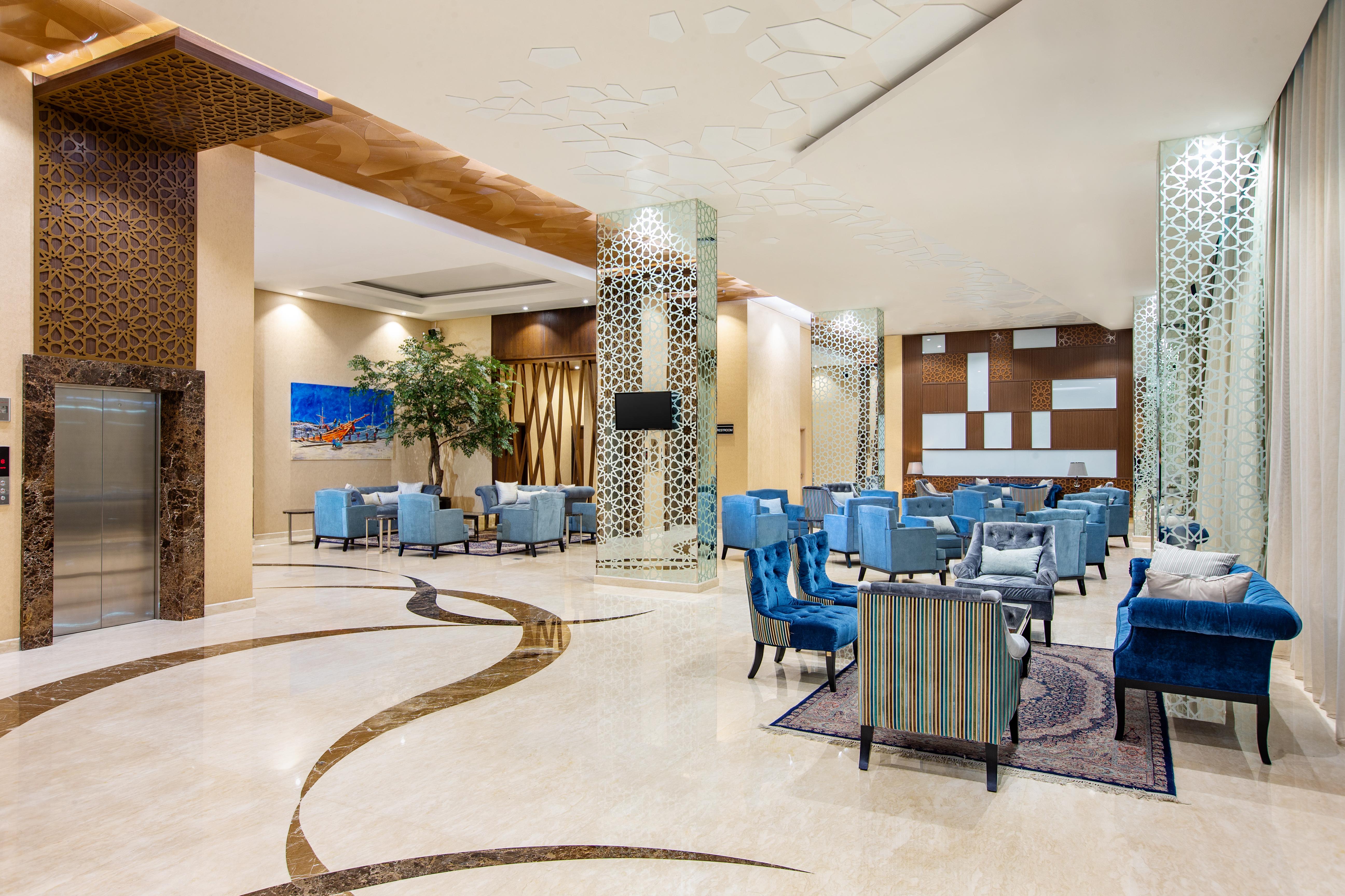 Hotel Santika Gresik Esterno foto